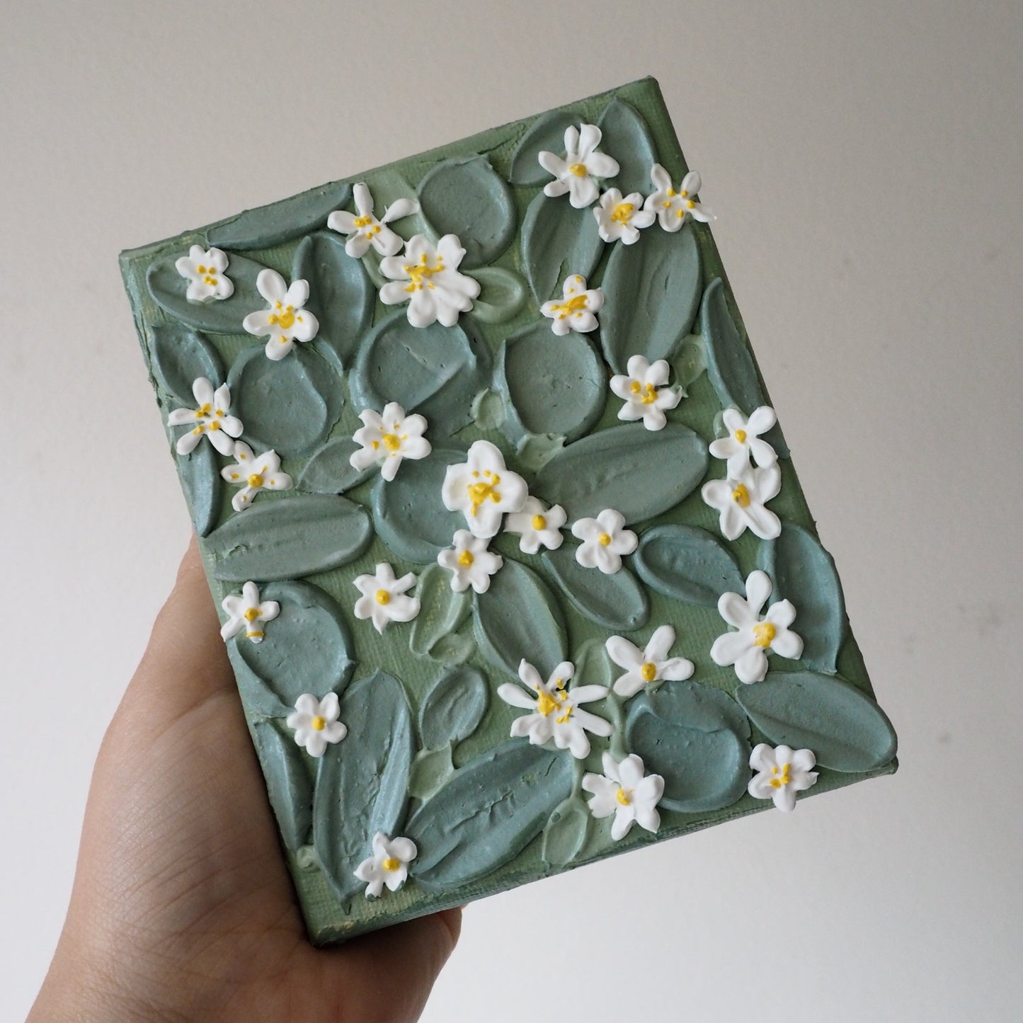 Daisy on Green Leaves (mini) - Acrylic textural Art